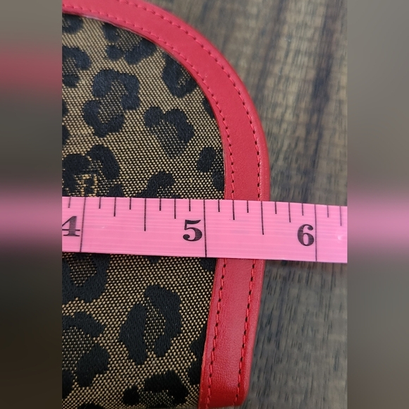 Fendi Leopard/Red Leather Round Wallet - Picture 15 of 15